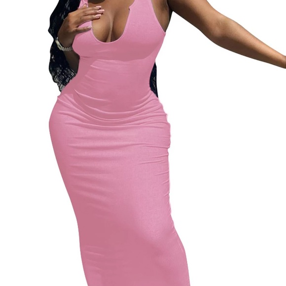 Long fitted Maxi Dress - Picture 7 of 15